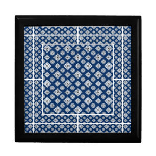 Mosaic Pattern 02.BW DBlue BG Gift Box