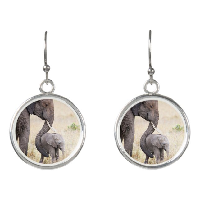 Motherly love earrings (Front)