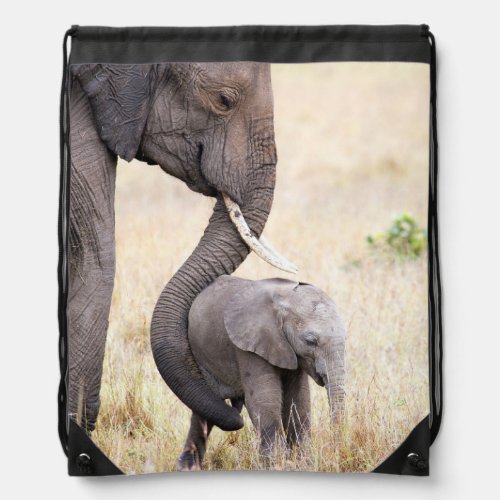 Motherly love elephant baby photo drawstring bag