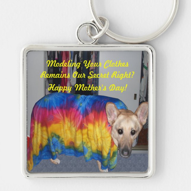 Mother's Day Modeling Clothes Keychain (Front)