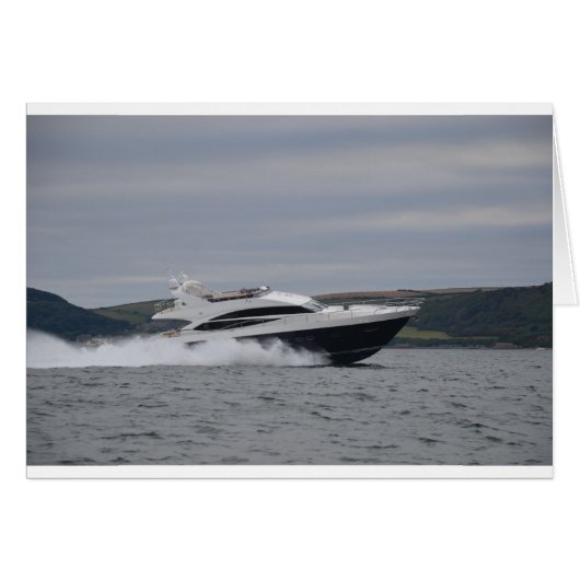 Motor cruiser at speed. cards (Front Horizontal)
