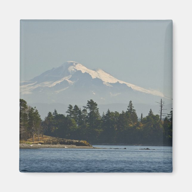Mount Baker dominates landscape Magnet (Front)