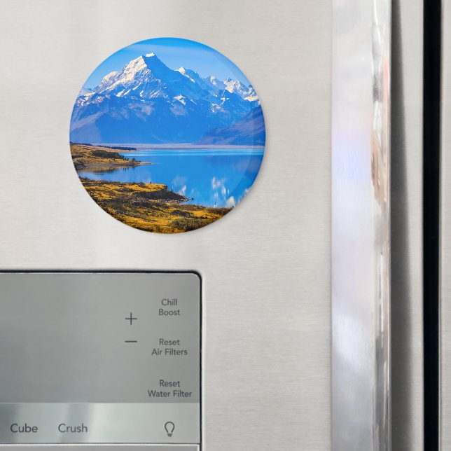 Mount Cook Overlooking Lake Pukaki, NZ Magnet (In Situ (Fridge))