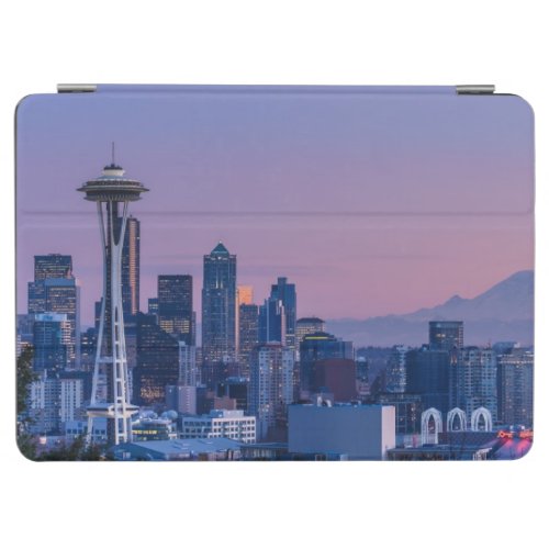 Mount Rainier in the background iPad Air Cover