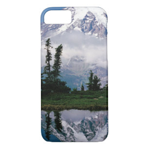Mount Rainier relected in a mountain tarn iPhone 8/7 Case