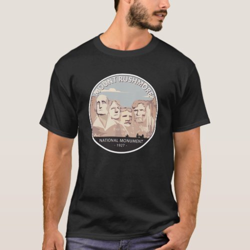 Mount Rushmore National Monument Retro Circle T_Shirt