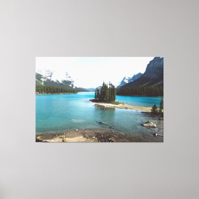 Mountain lake canvas print (Front)