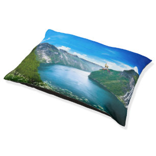 Mountain Stream Pet Bed
