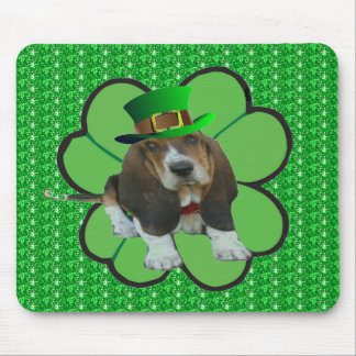 Mousepad Basset Hound Happy St. Patrick's Clover