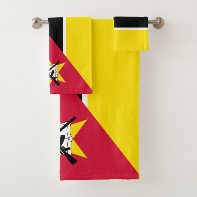 Mozambique Flag Bath Towel Set (Insitu)