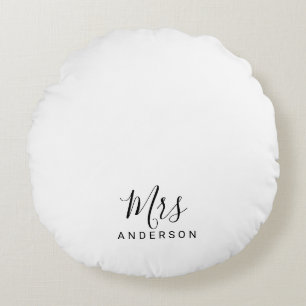 Mr and Mrs Black and White Modern Script Round Pillow