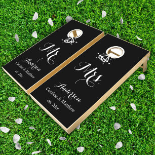Mr and Mrs elegant black and white Cornhole Set