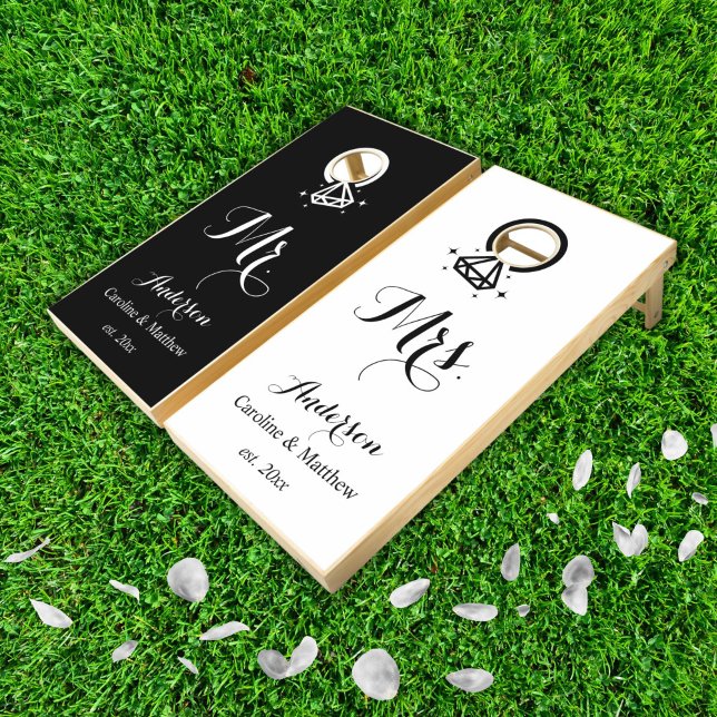 Mr and Mrs elegant black and white Cornhole Set (Creator Uploaded)