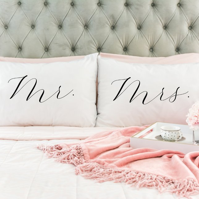 Mr. and Mrs. Elegant Romantic Script Pillow Case (Creator Uploaded)