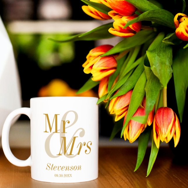Mr and Mrs Gold Script Wedding Gift Coffee Mug