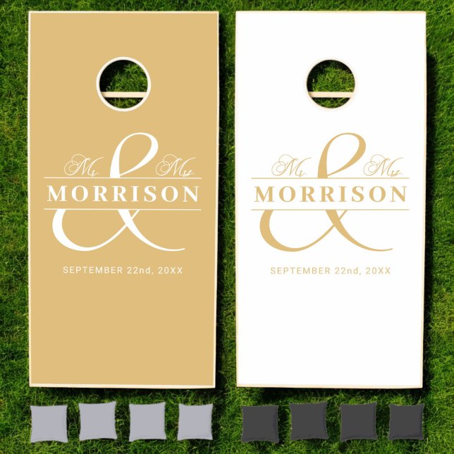  Mr and Mrs Gold Wedding Elegant Modern Cornhole Set (Creator Uploaded)