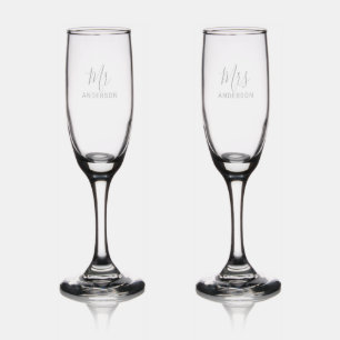Mr and Mrs   Modern Script Personalized Name Champagne Flute