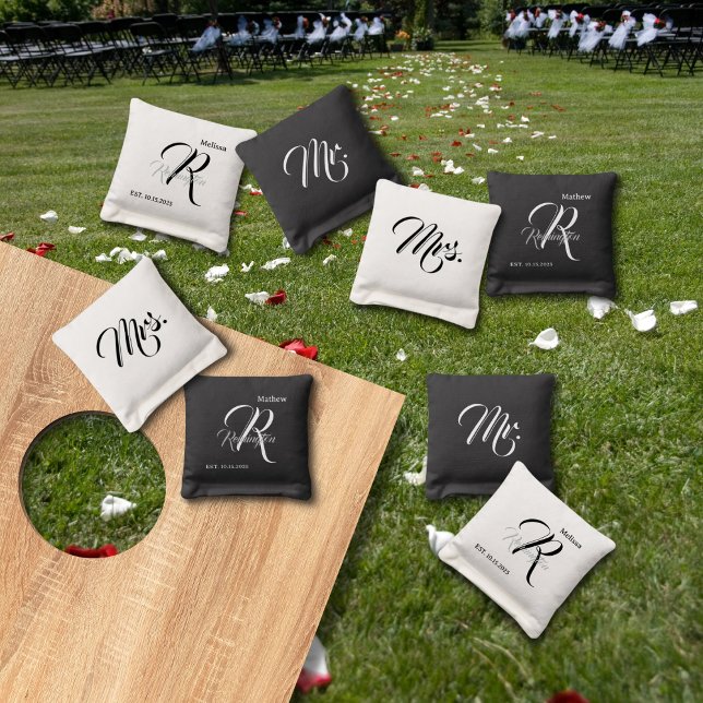 Mr and Mrs Monogram Cornhole Bags (Creator Uploaded)