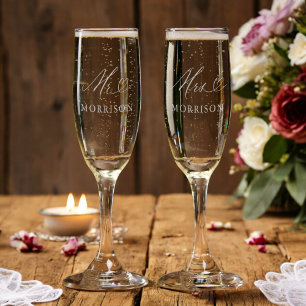 Mr and Mrs Newlywed Typography Wedding Champagne Flute