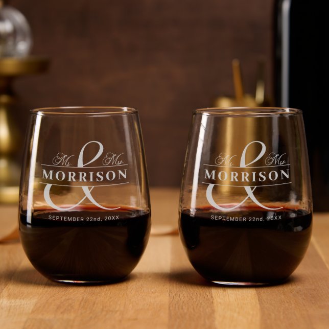 Mr and Mrs Newlywed Typography Wedding Stemless Wine Glass (Party)