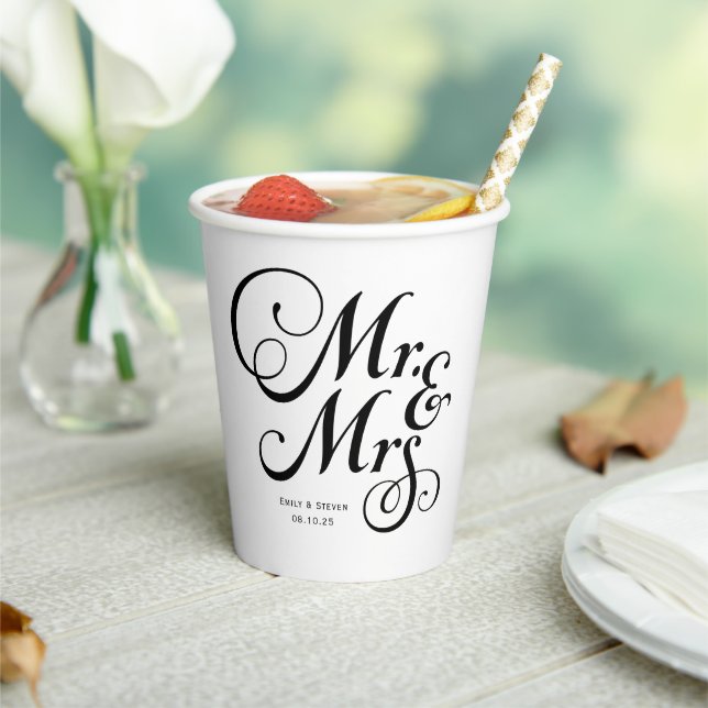 Mr and Mrs Rustic style personalized wedding Paper Cups (Insitu)