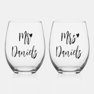 Mr and Mrs typography and heart wedding set of two Stemless Wine Glass