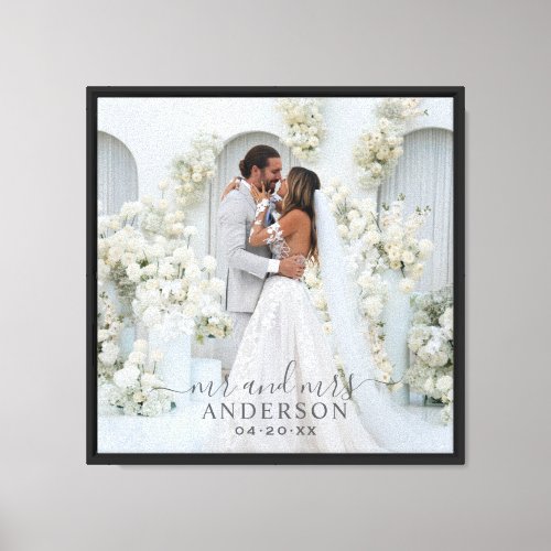 Mr and Mrs Wedding Photo Script