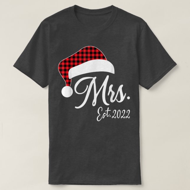 Mr. Claus & Mrs Claus Est T-Shirt (Design Front)
