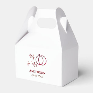 Mr & Mrs add family name date year wedding favor g Boxes