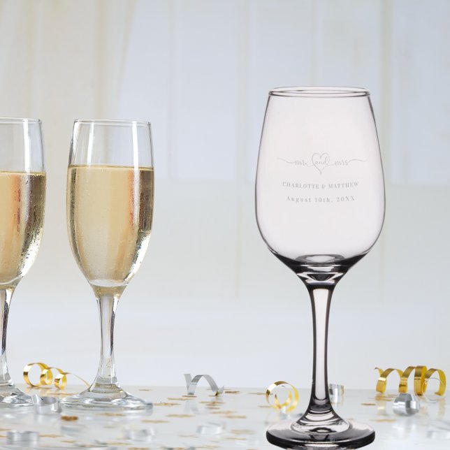 Mr mrs newly weds wedding party wine glass (Creator Uploaded)