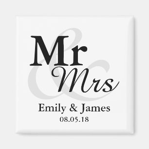 Mr&Mrs Simple Elegant Typography Wedding Favor Magnet