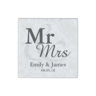 Mr&Mrs Simple Elegant Typography Wedding Favor Stone Magnet