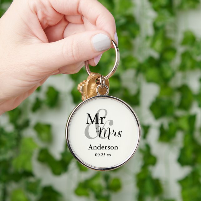 Mr & Mrs Wedding Personalized Keyring Name & Date (Hand)