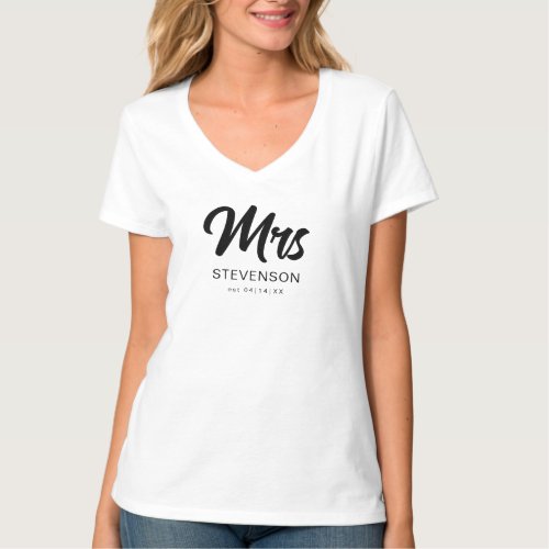 Mrs Minimalist Modern Black Script Newlywed T_Shirt