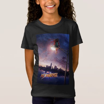 Ms. Marvel | Sitting On Street Light T-Shirt