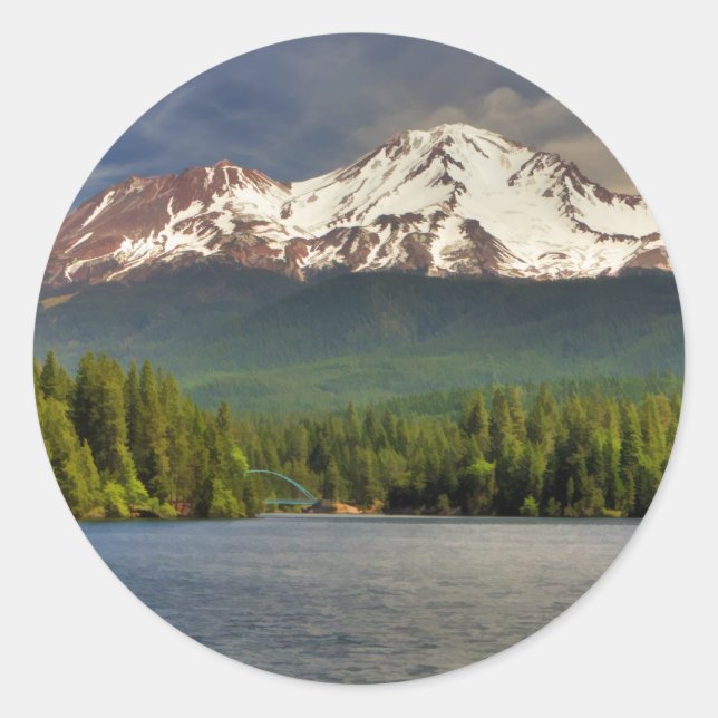 MT SHASTA FROM LAKE SISKIYOU CLASSIC ROUND STICKER (Front)