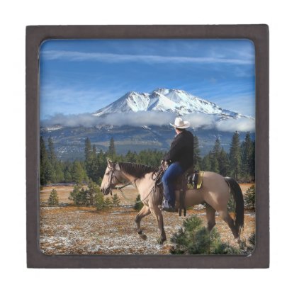 MT SHASTA WITH HORSE AND RIDER GIFT BOX