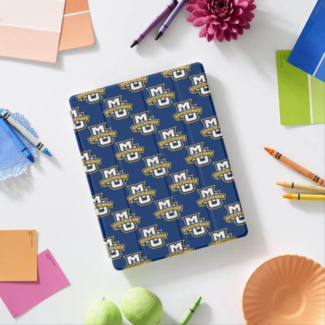 MU Marquette iPad Smart Cover (In Situ)