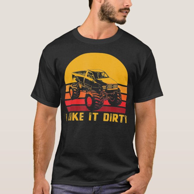Mud Bogging Retro Dirty Muddin Racing  T-Shirt (Front)