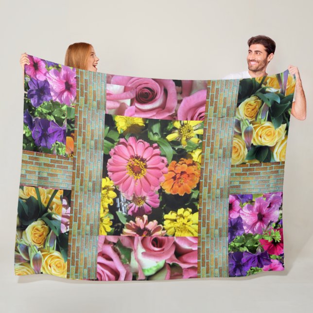 Multi-Colored Flowers Fleece Blanket (In Situ)