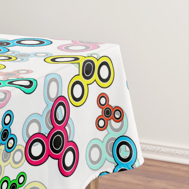Multicolored spinners tablecloth (In Situ)
