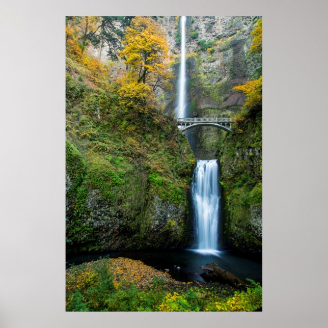 Multnomah Falls In Autumn In The Columbia Gorge Poster (Front)