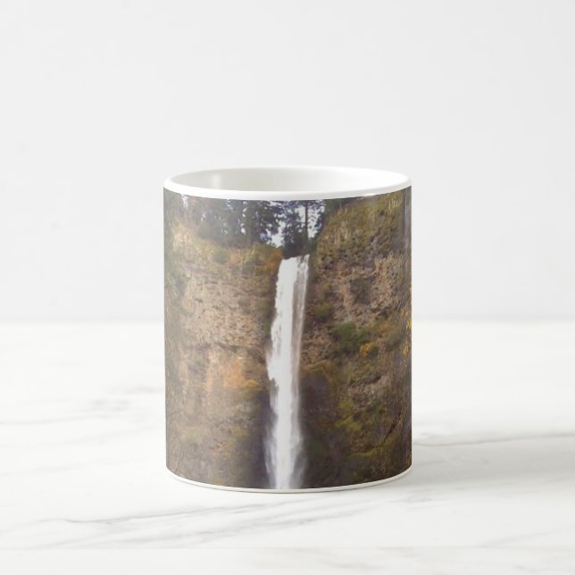 Multnomah Falls, OR Coffee Mug (Center)