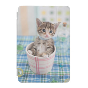 Munchkin Kitten With Pretty Ribbon iPad Mini Cover
