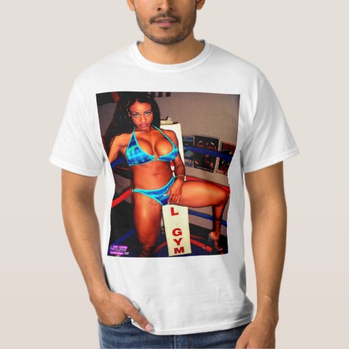 Muscle Babe in boxing ring T_Shirt