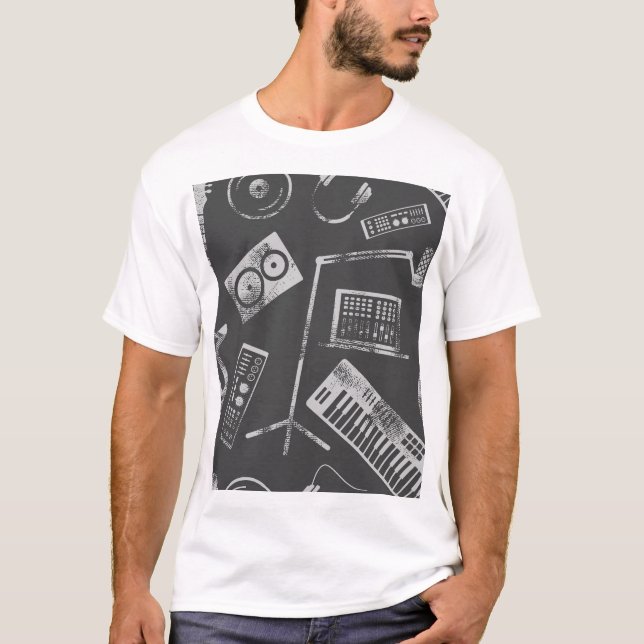 Music elements: vintage seamless background. T-Shirt (Front)