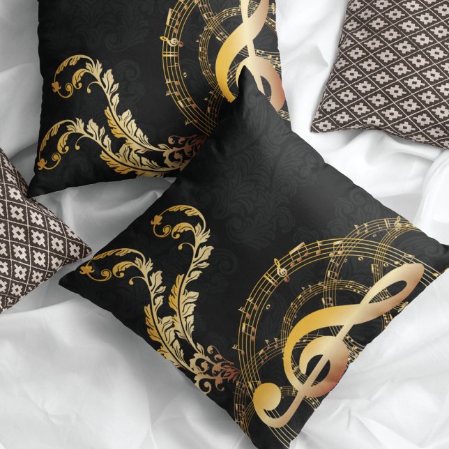 Music Note Royal design Throw Pillow (Creator Uploaded)