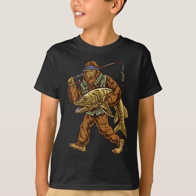 Muskie Fishing Bigfoot Musky Hunting Fishermen  T-Shirt (Front)
