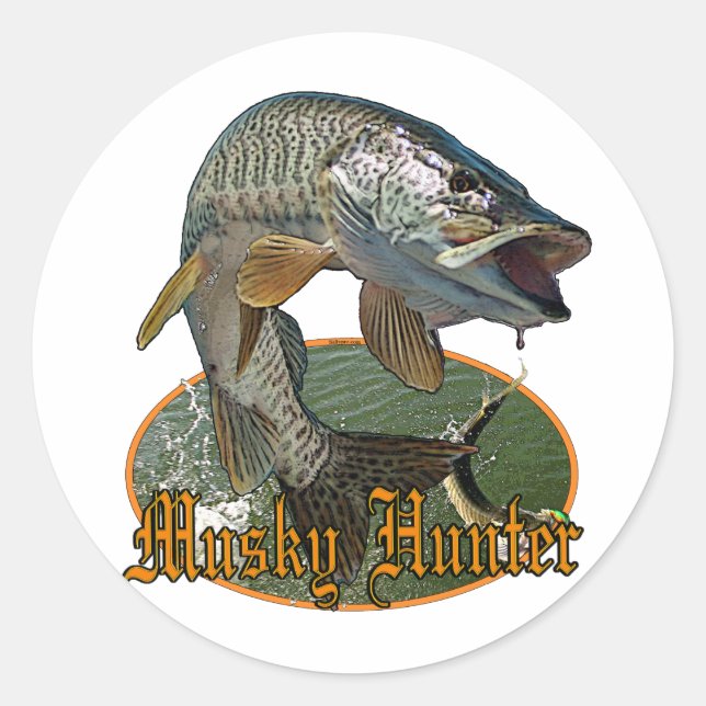 Musky Hunter 9 Classic Round Sticker (Front)