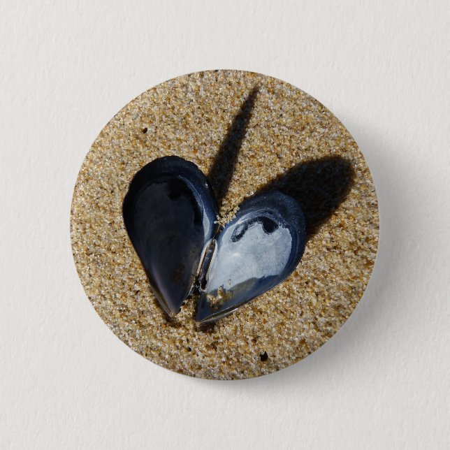 mussel heart button (Front)